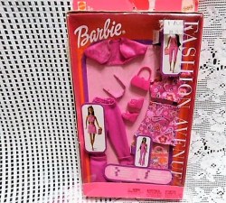2002 BARBIE DOLL FASHION AVENUE  COMBOS PINK FASHIONS NEW IN BOX